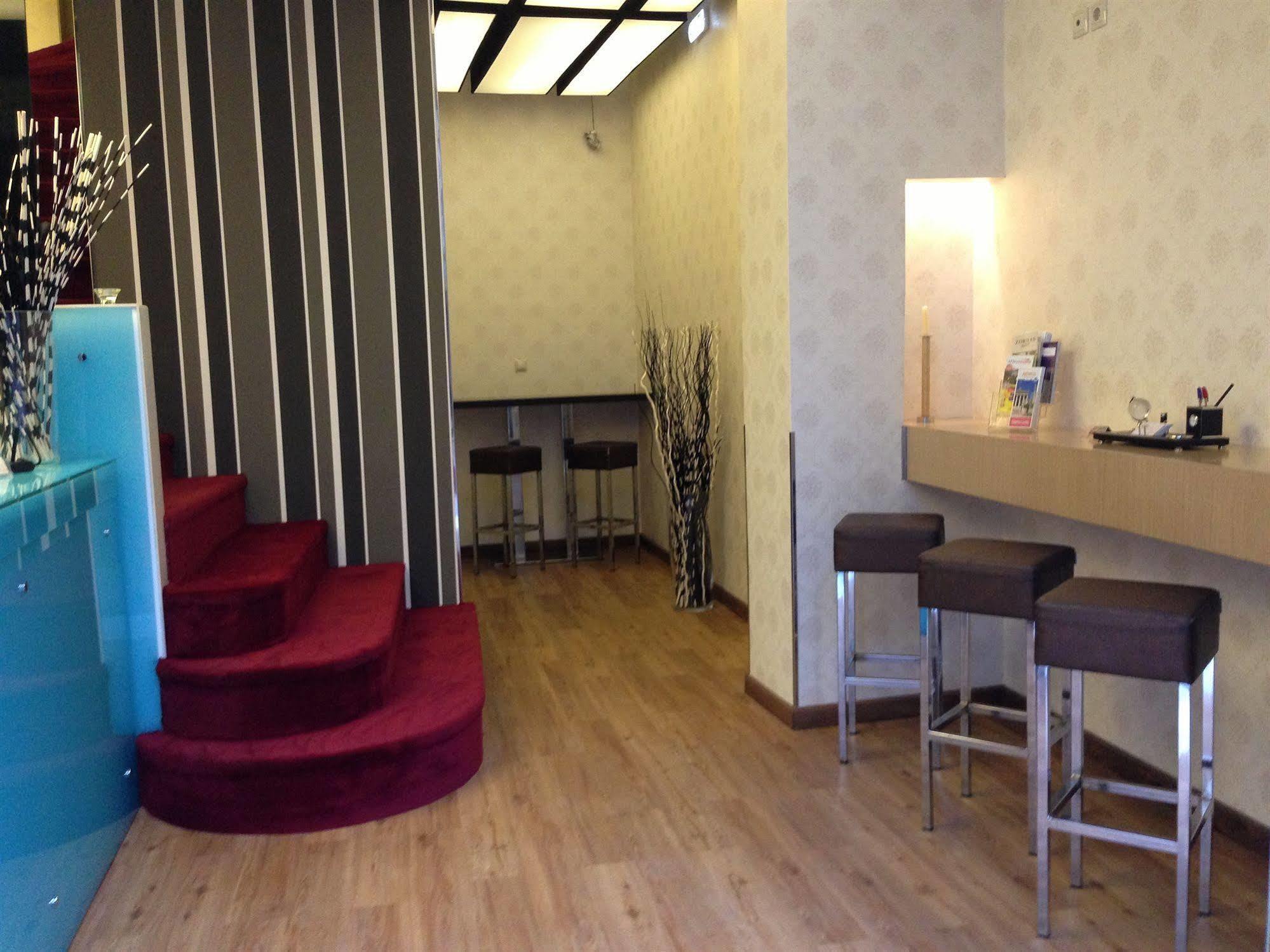คอสโมโพลิต Hotel เอเธนส์ ภายนอก รูปภาพ